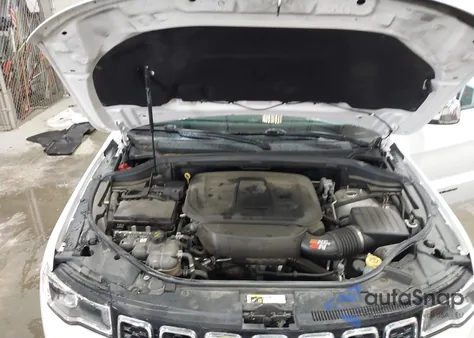 2019 Jeep Grand Cherokee Limited 4X4 from USA, damaged, VIN 1C4RJFBG9KC723879